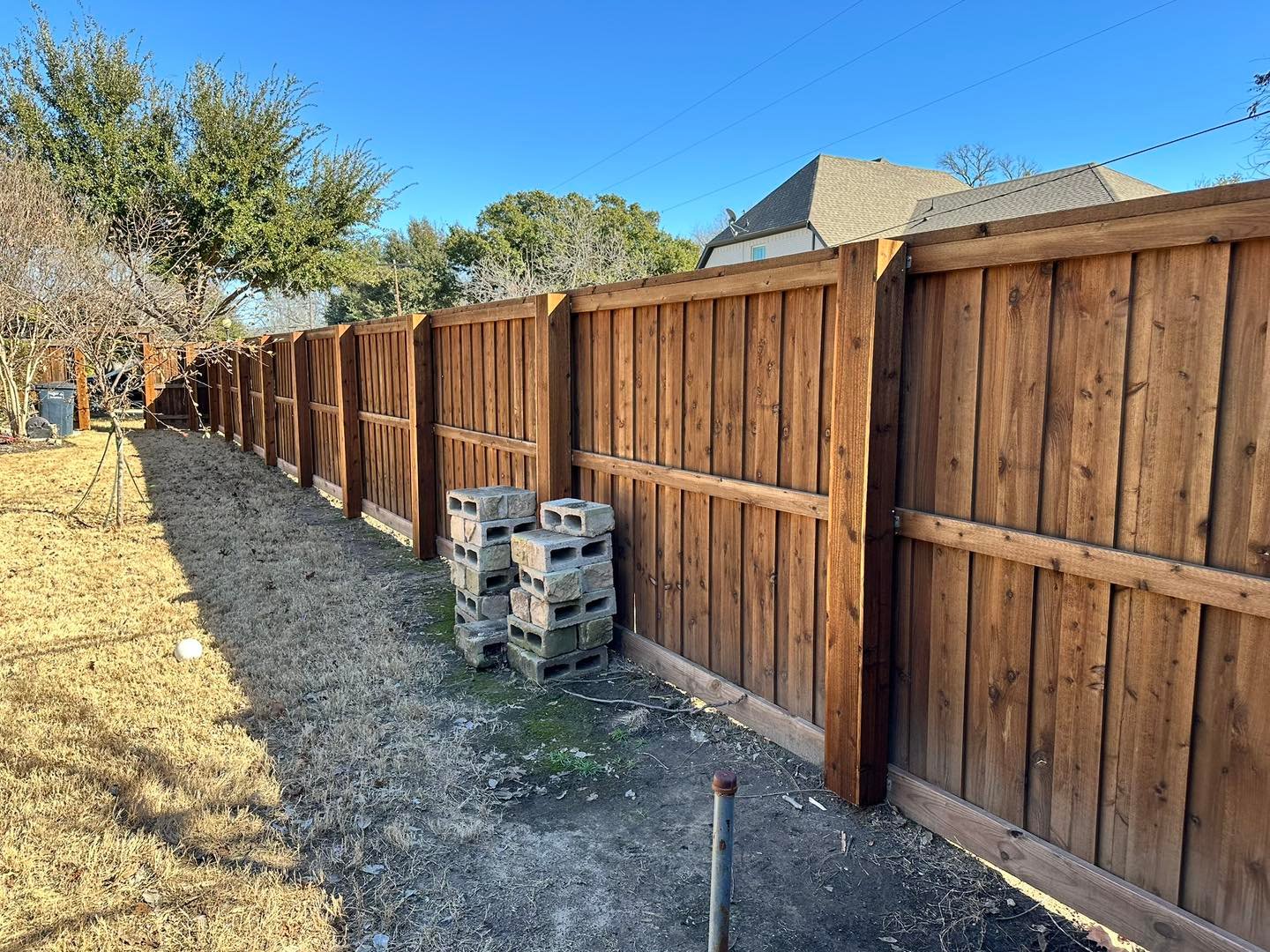 big and bold wood fence construction in Dallas