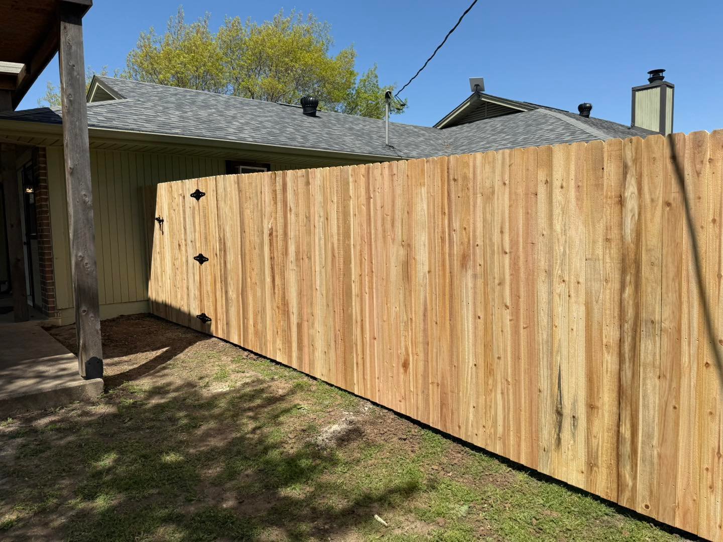 wood fence installation from a local fence contractor in Dallas, Texas