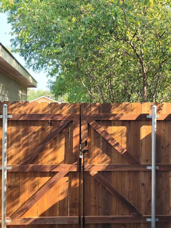 fence with no snag gate